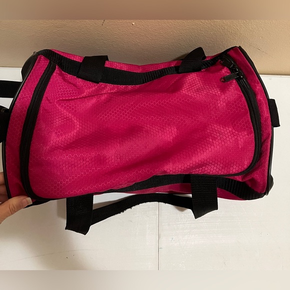 Adidas Diablo Duffel Bag Pink Black Logo Gym Workout Tote Sport Duffle Weekender - Picture 2 of 12